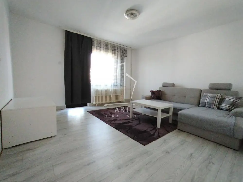 stanovi Beograd Lovačka Trosoban 