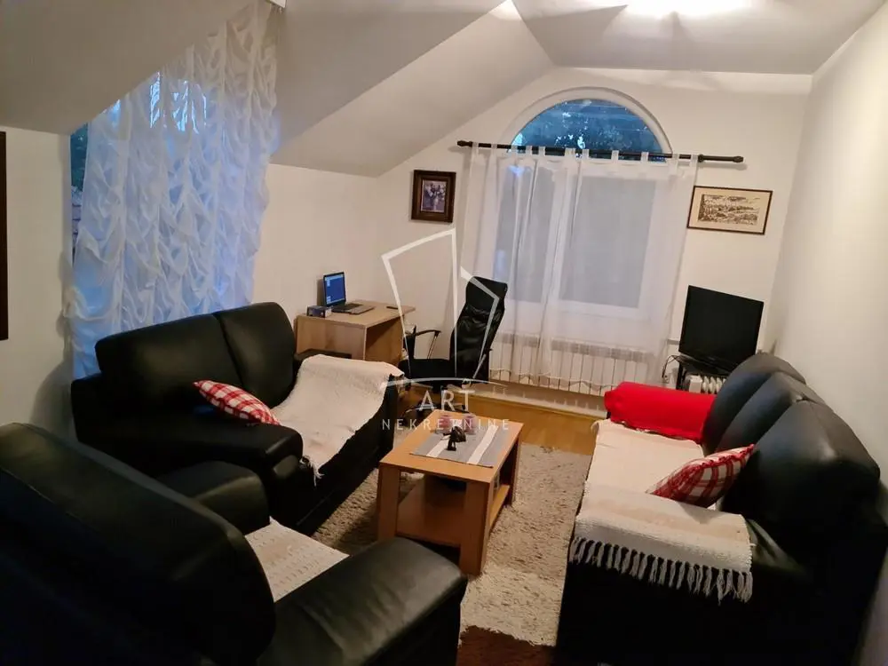 kuće SREMSKI OKRUG Đure Domonjija 