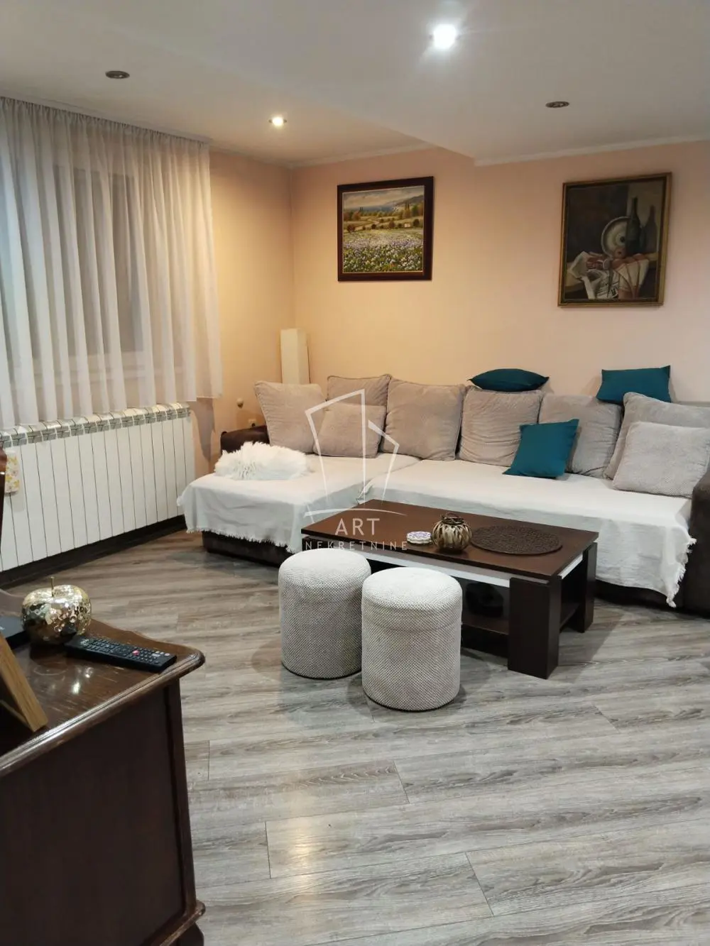Beograd Zvezdara kuće 370000 evra 
