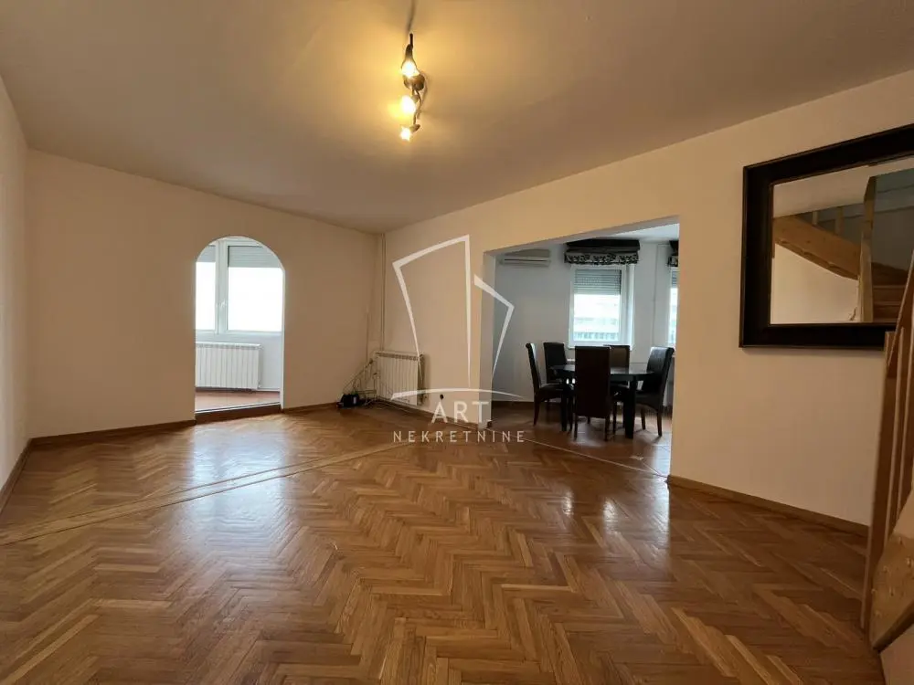 stanovi Beograd Bulevar Mihajla Pupina Četvorosoban 
