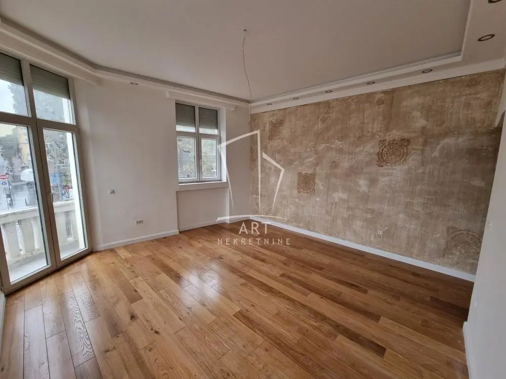 Beograd Stari Grad Četvoroiposoban stanovi 1280 evra 