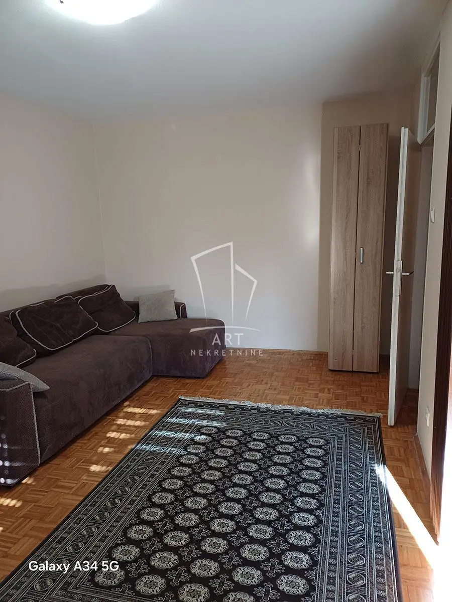 Jednoiposoban stanovi Stari Grad Dorćol donji 580 evra 