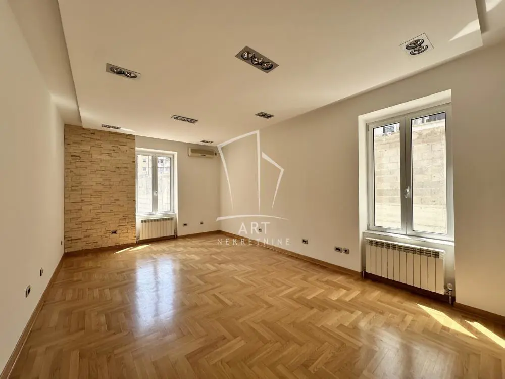 Beograd Palilula poslovni prostor 15000 evra 