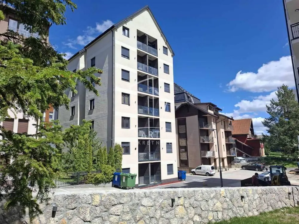 Jednoiposoban stanovi Zlatibor Centar 70000 evra 