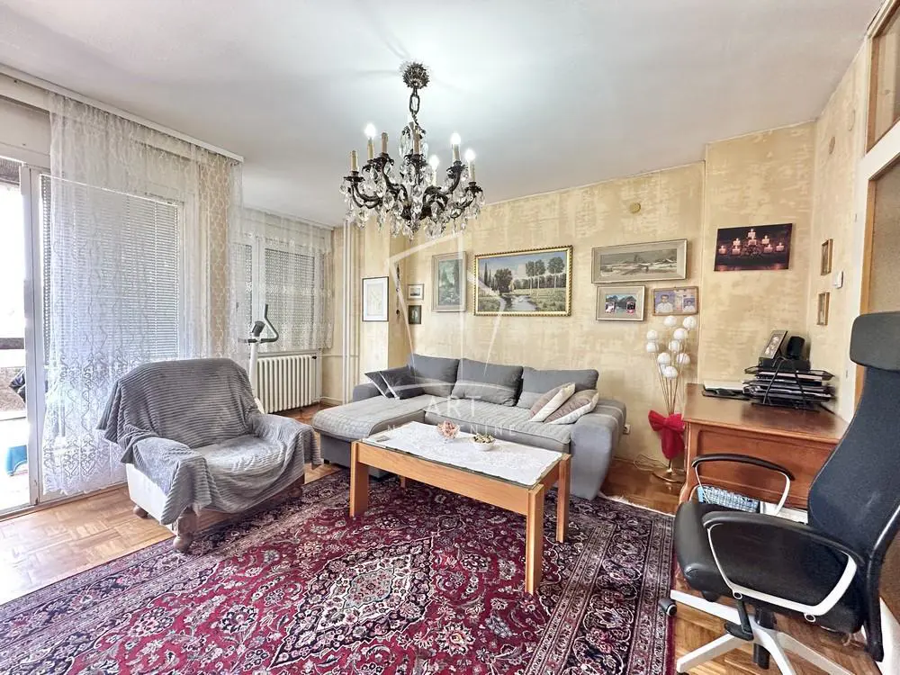 Troiposoban stanovi Novi Beograd Sava centar (Blok 19 do 23) 269000 evra 