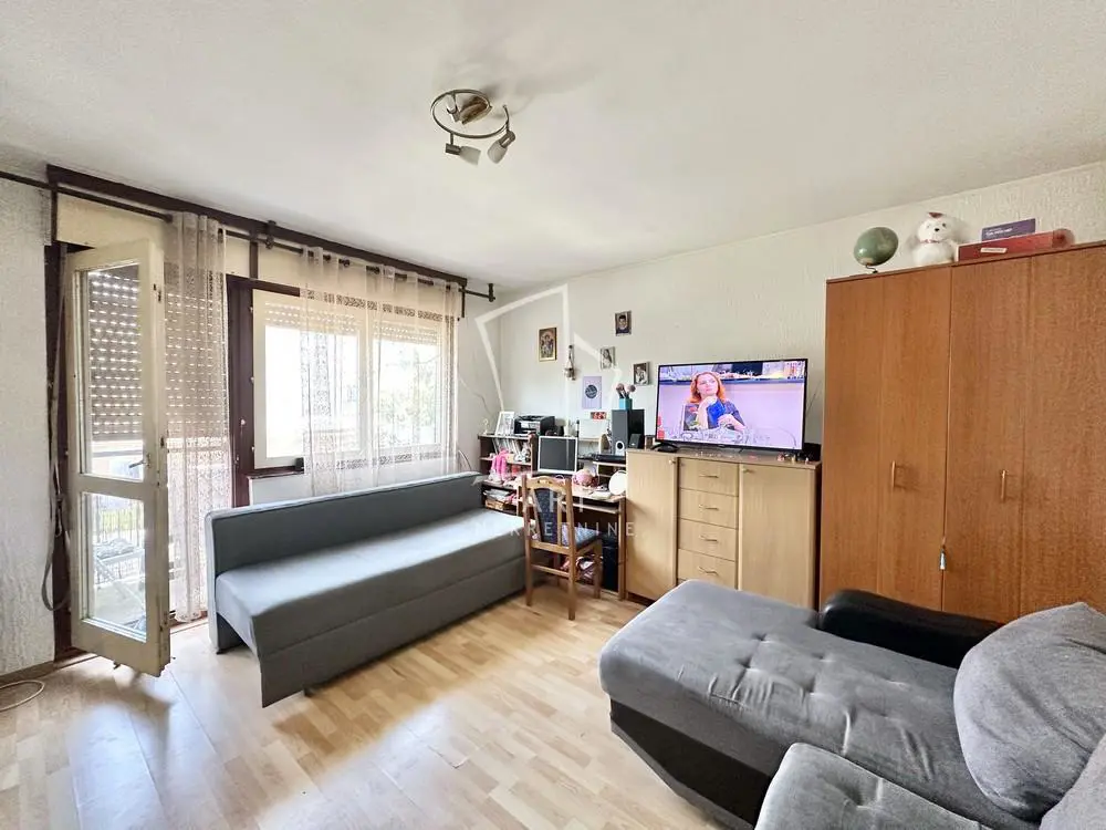 Beograd Zemun Dvosoban stanovi 83000 evra 