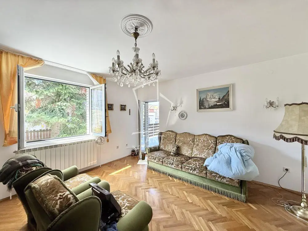 kuće Voždovac Kumodraž I II III 315000 evra 