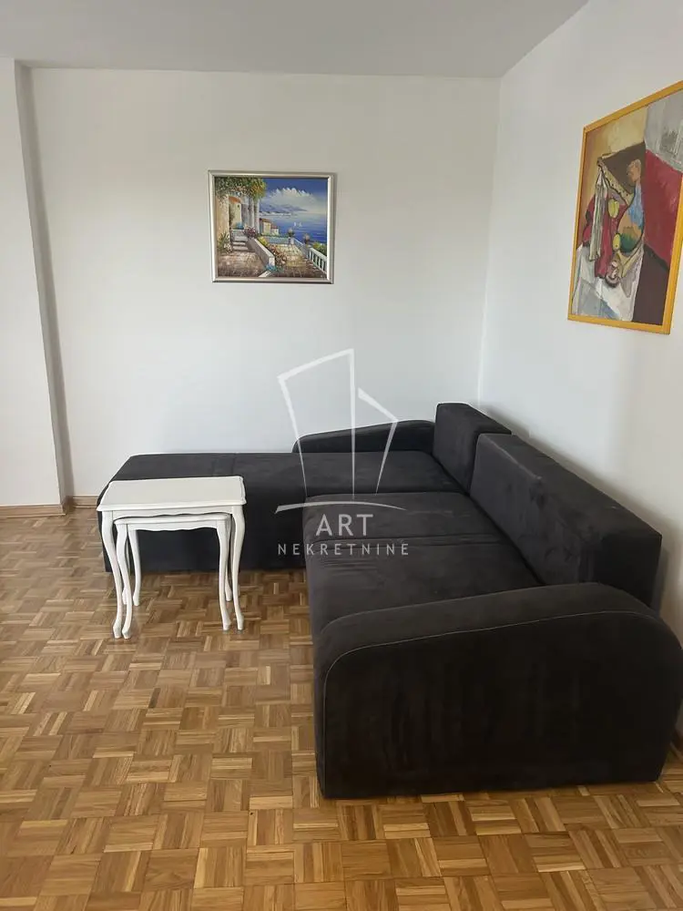 stanovi Beograd Jurija Gagarina Dvoiposoban 
