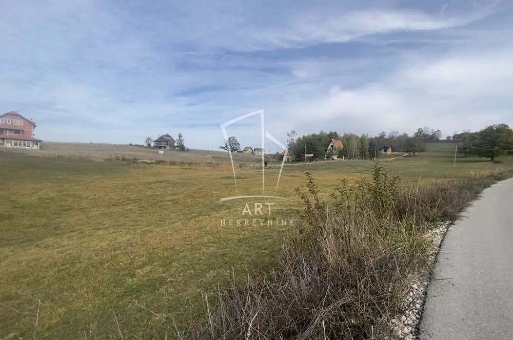 plac Zlatibor Zova 39000 evra 