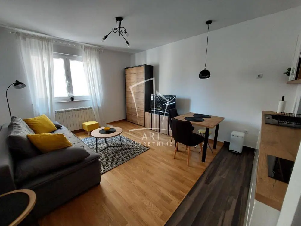stanovi Beograd Bože Jankovića Garsonjera 