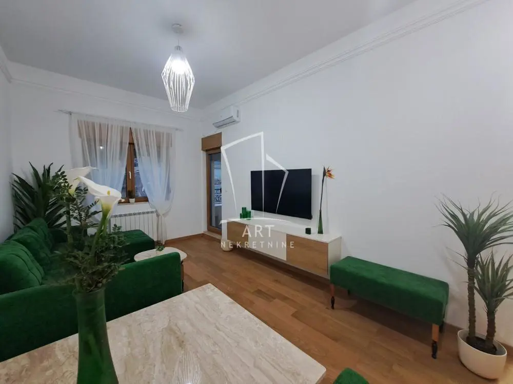 Beograd Voždovac  novogradnja Jednoiposoban stanovi 700 evra 