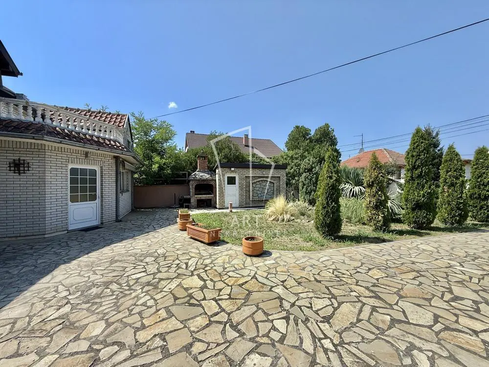 kuće Pančevo Karaula 180000 evra 