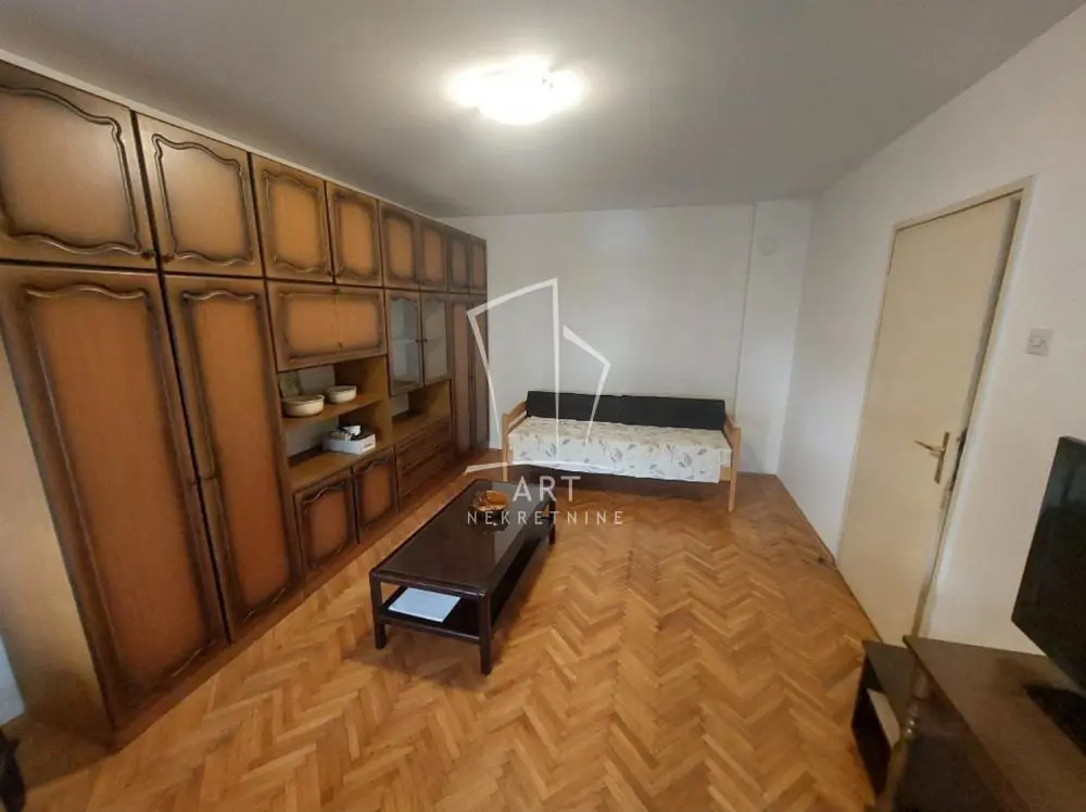 Beograd Zvezdara Jednosoban stanovi 350 evra 