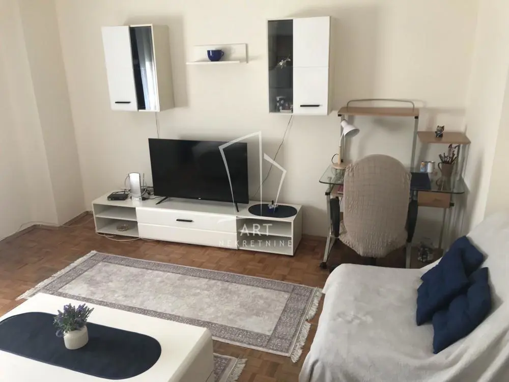 Beograd Zemun Dvosoban stanovi 550 evra 