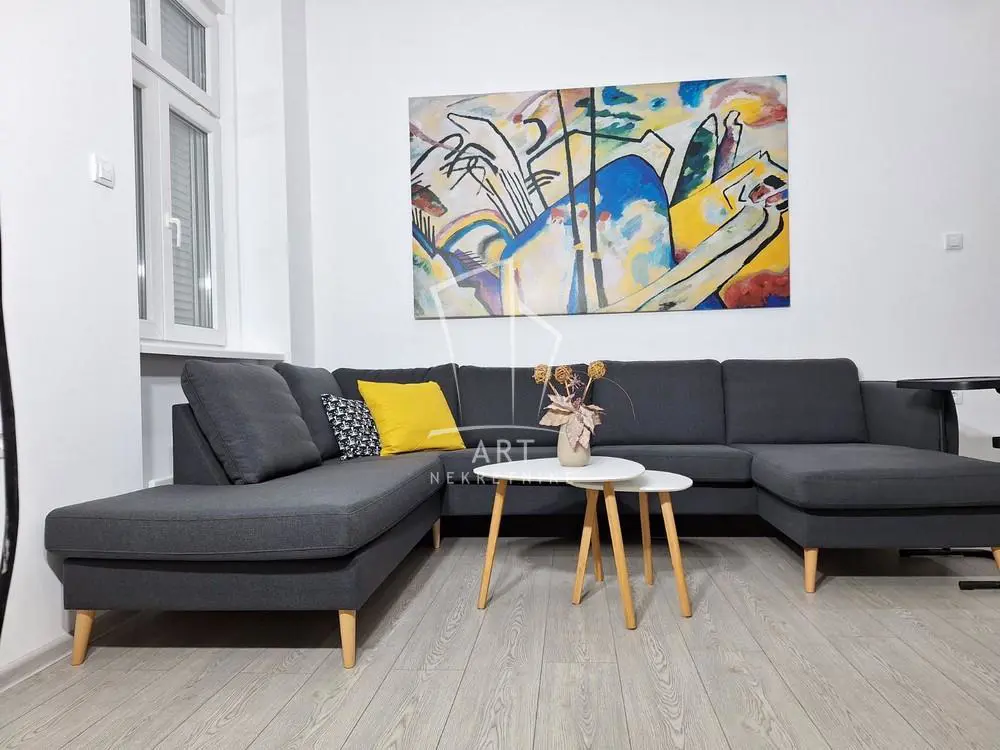 Dvosoban stanovi Zemun Zemun centar 850 evra 