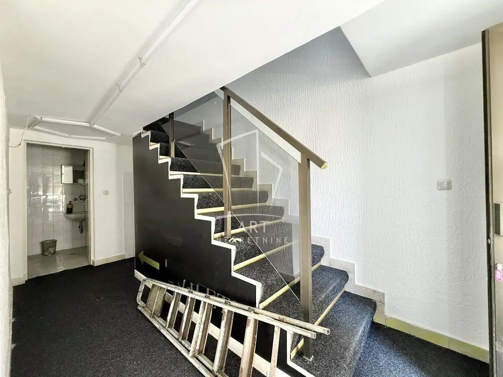 Beograd Savski venac poslovni prostor 1000 evra 