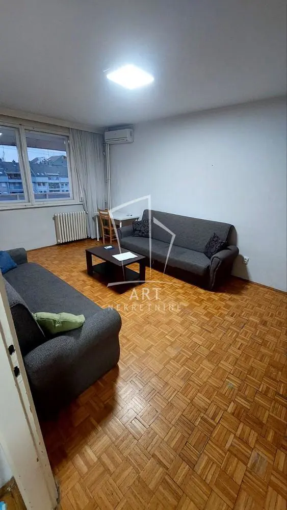 stanovi Beograd Džona Kenedija Trosoban 