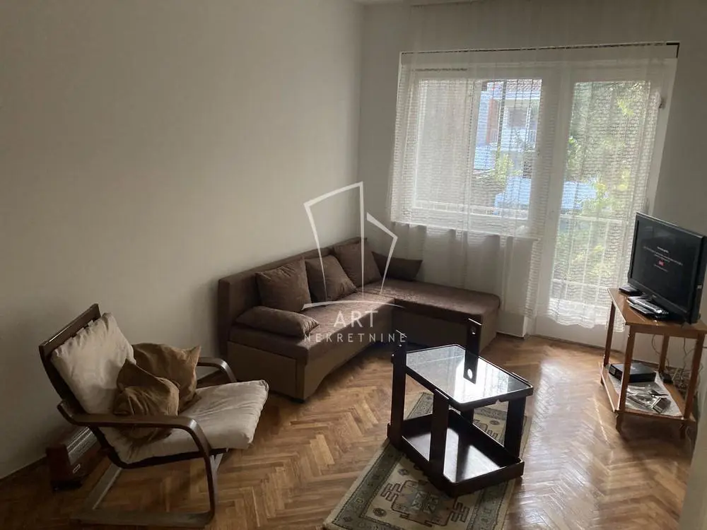 Dvosoban stanovi Čukarica Cerak 500 evra 