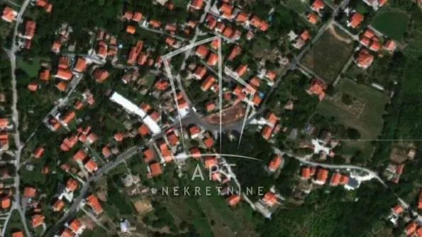 plac Voždovac Kumodraž I II III 950000 evra 