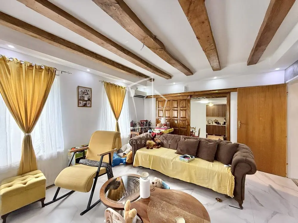 kuće Mladenovac Mladenovac Selo 120000 evra 