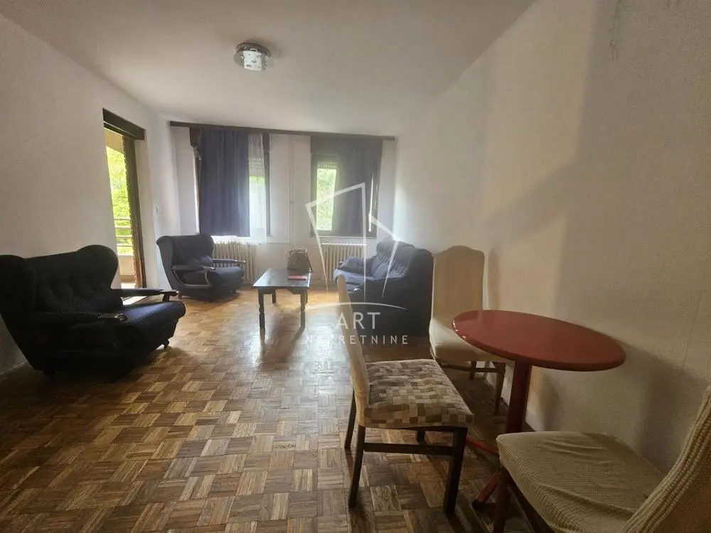 Trosoban stanovi Palilula Višnjička banja 500 evra 