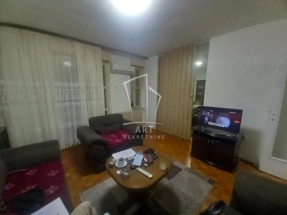 Dvosoban stanovi Palilula Borča 140000 evra 