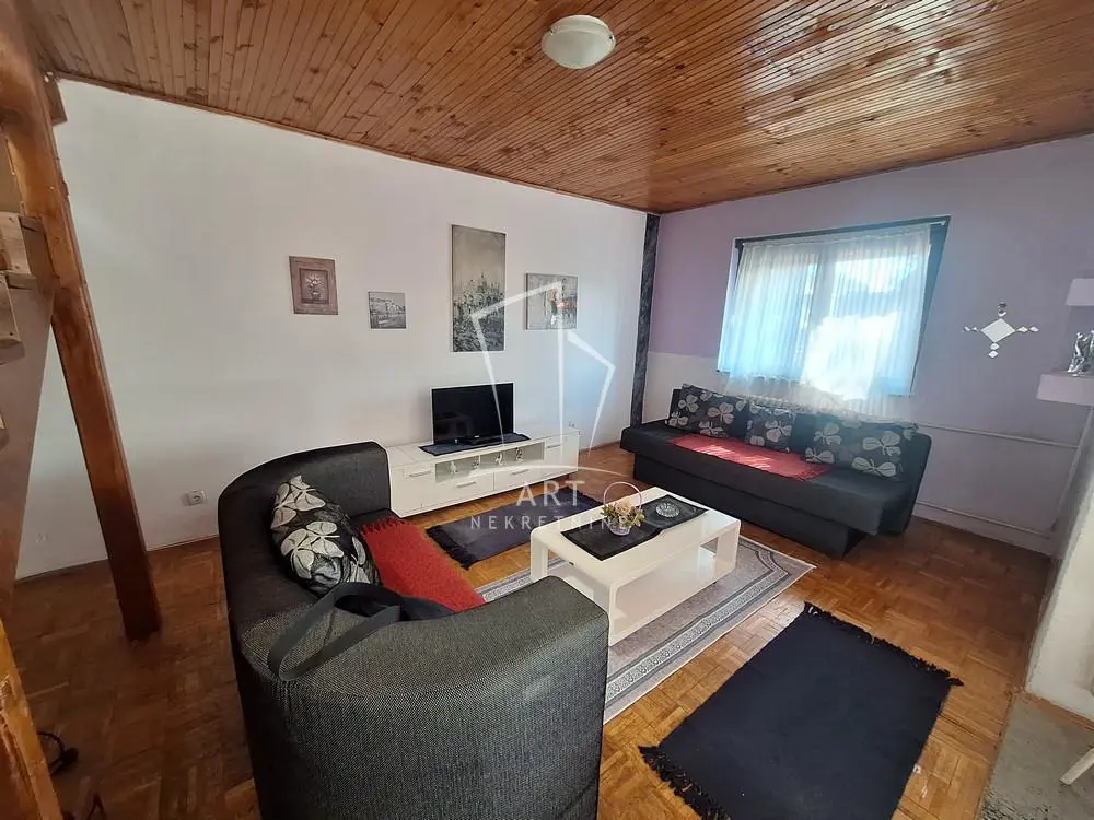 Beograd Voždovac Četvorosoban stanovi 400 evra 