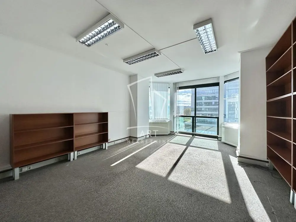 poslovni prostor Novi Beograd Genex (blok 37 i 38) 1939 evra 