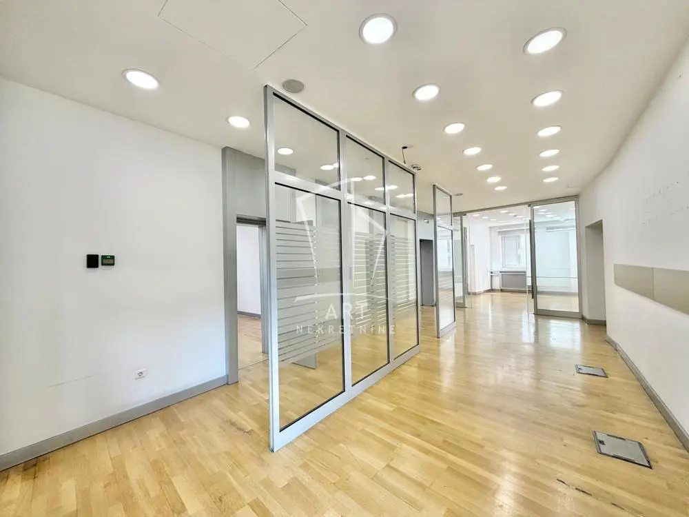 poslovni prostor Vračar Vračar lokacija 6412 evra 