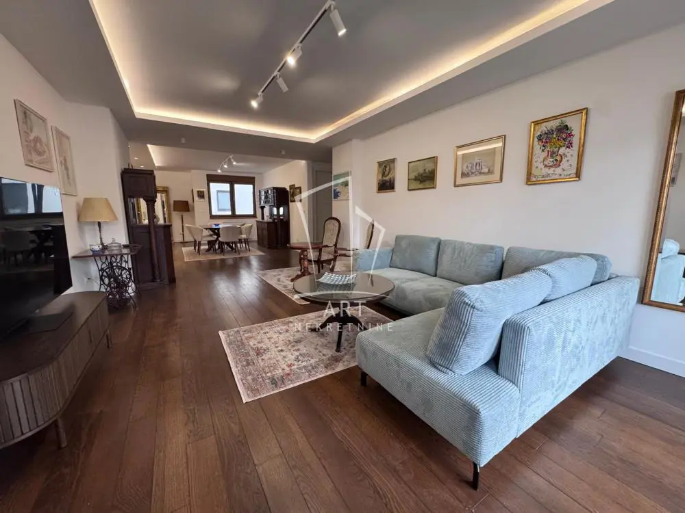 Četvorosoban stanovi Vračar Kalenić 2100 evra 