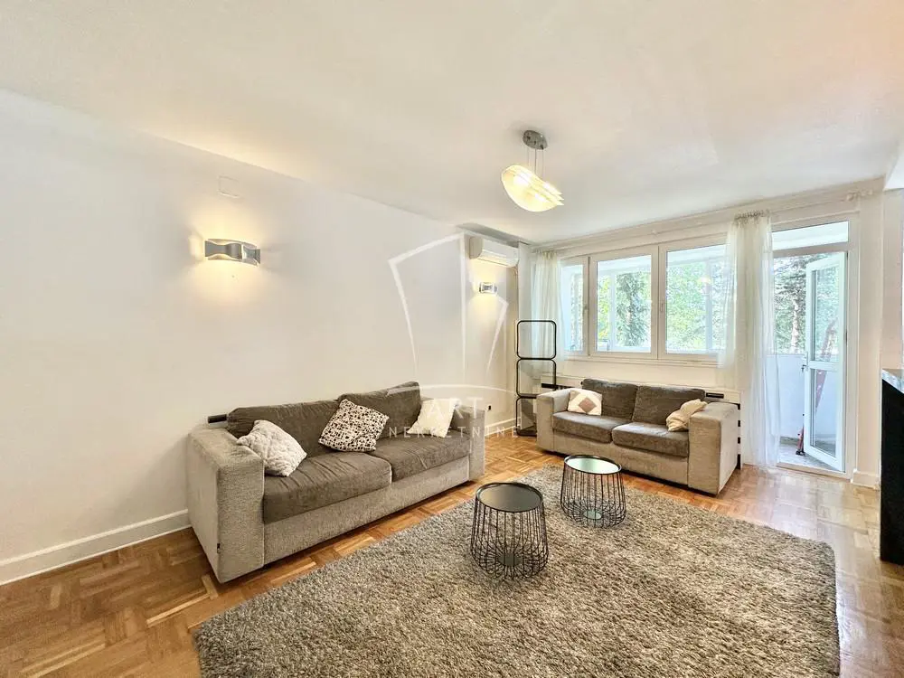 Beograd Novi Beograd Trosoban stanovi 750 evra