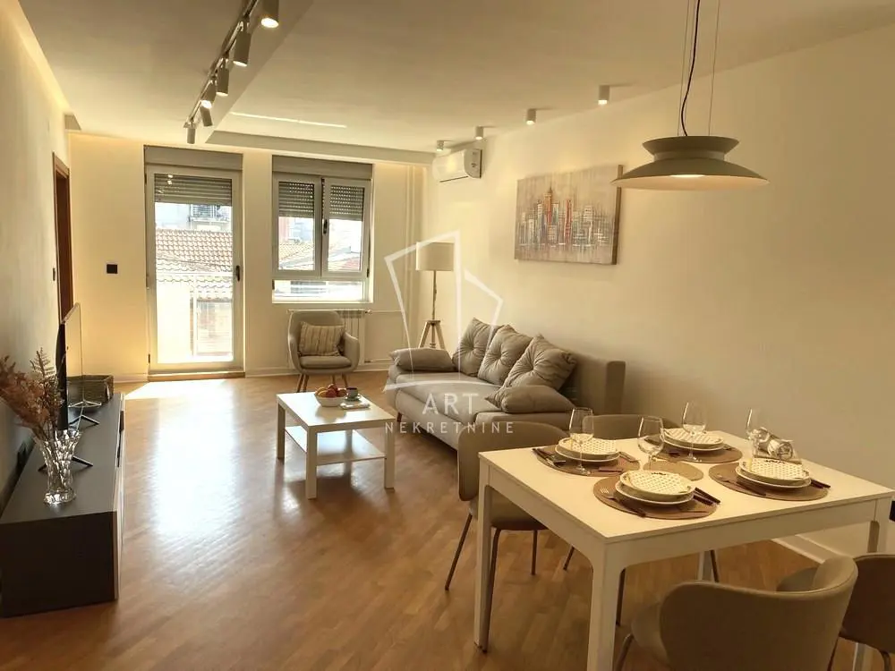 Dvosoban stanovi Voždovac Pašino i Lekino brdo 650 evra 