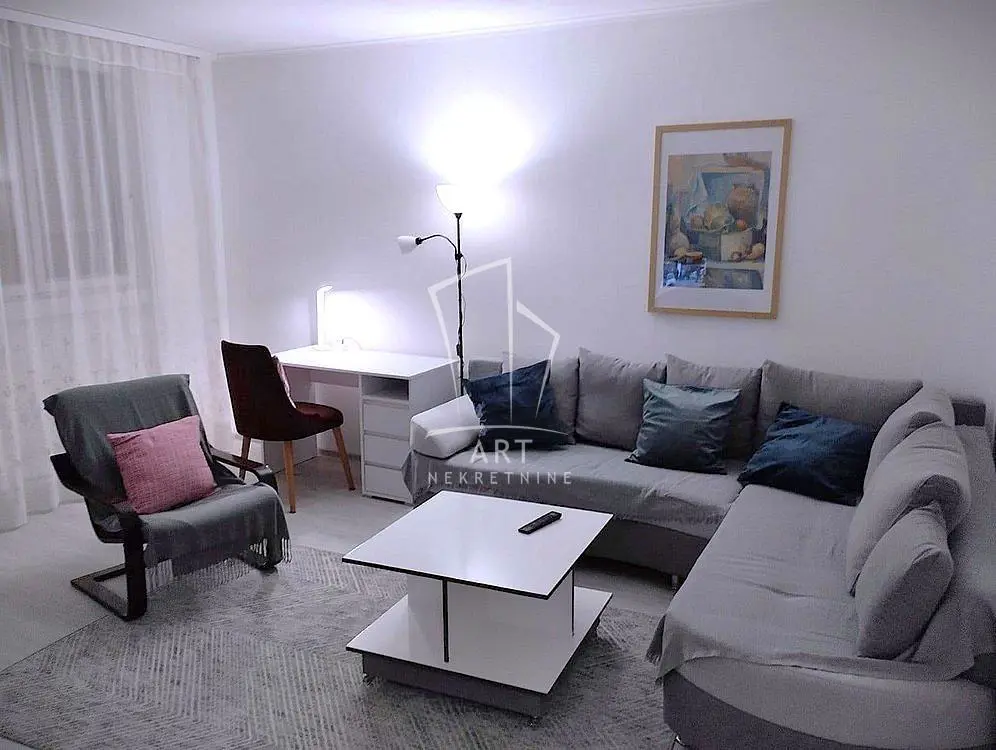 Dvosoban stanovi Čukarica Banovo brdo 700 evra 