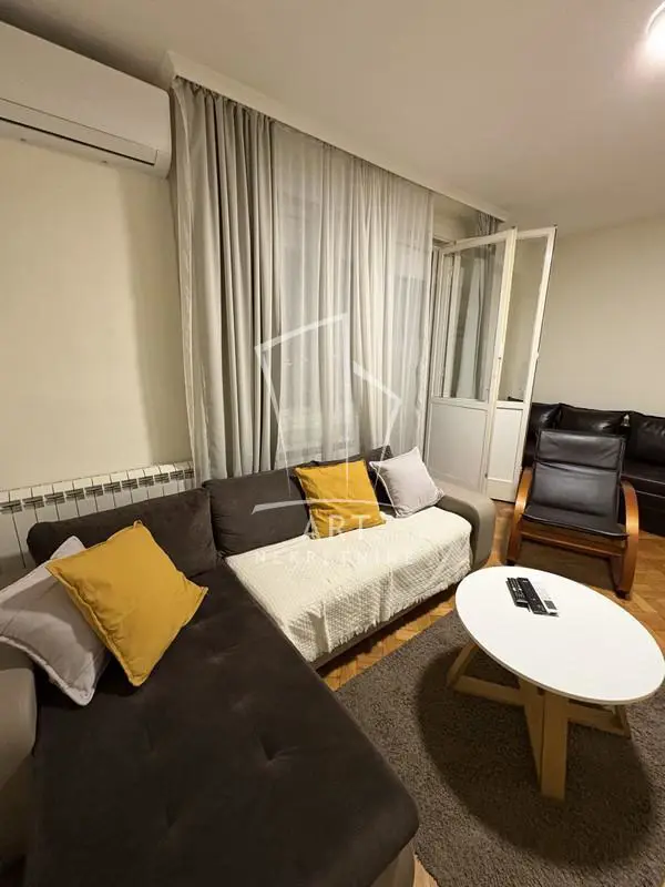 Dvosoban stanovi Palilula Tašmajdan 850 evra 