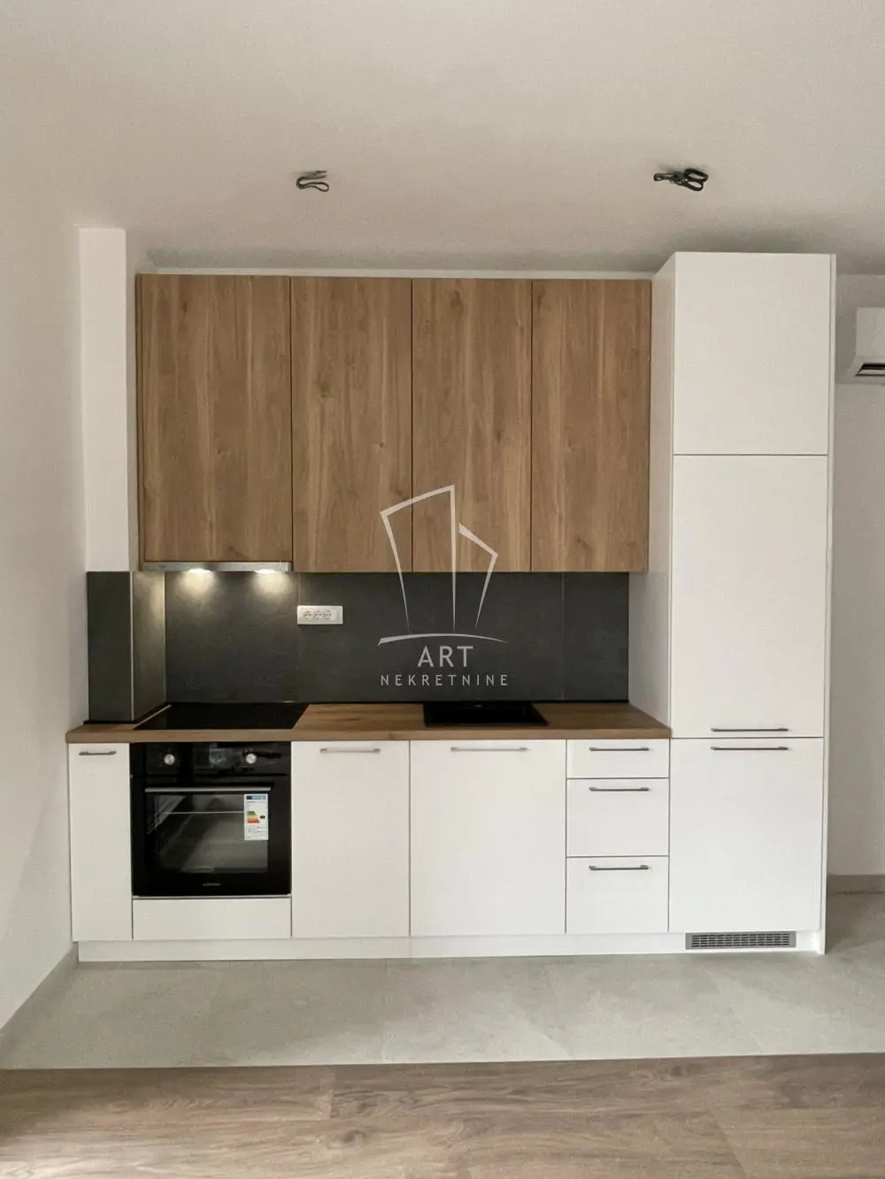 Dvosoban stanovi Vračar Južni bulevar 800 evra 