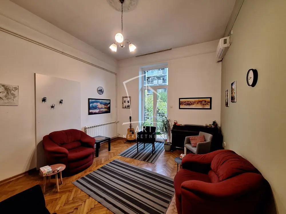 Dvosoban stanovi Stari Grad Dorćol gornji 305000 evra 