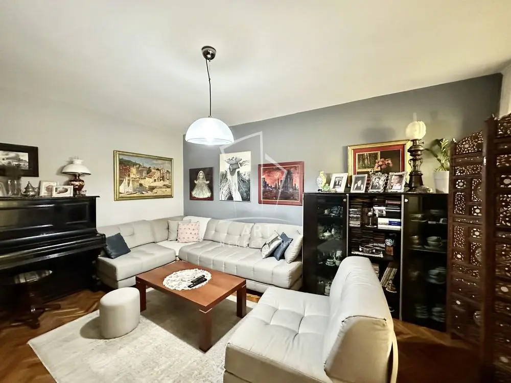 SREMSKI OKRUG Stara Pazova Trosoban stanovi 117000 evra 