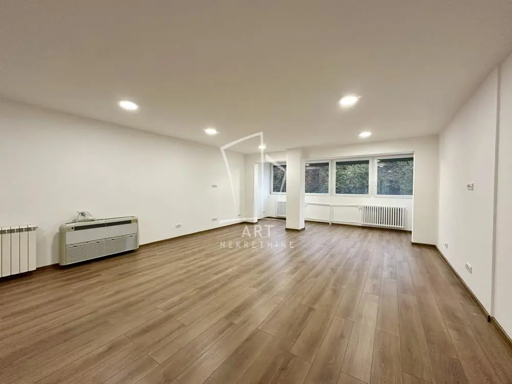 stanovi Beograd Nehruova Petosoban 