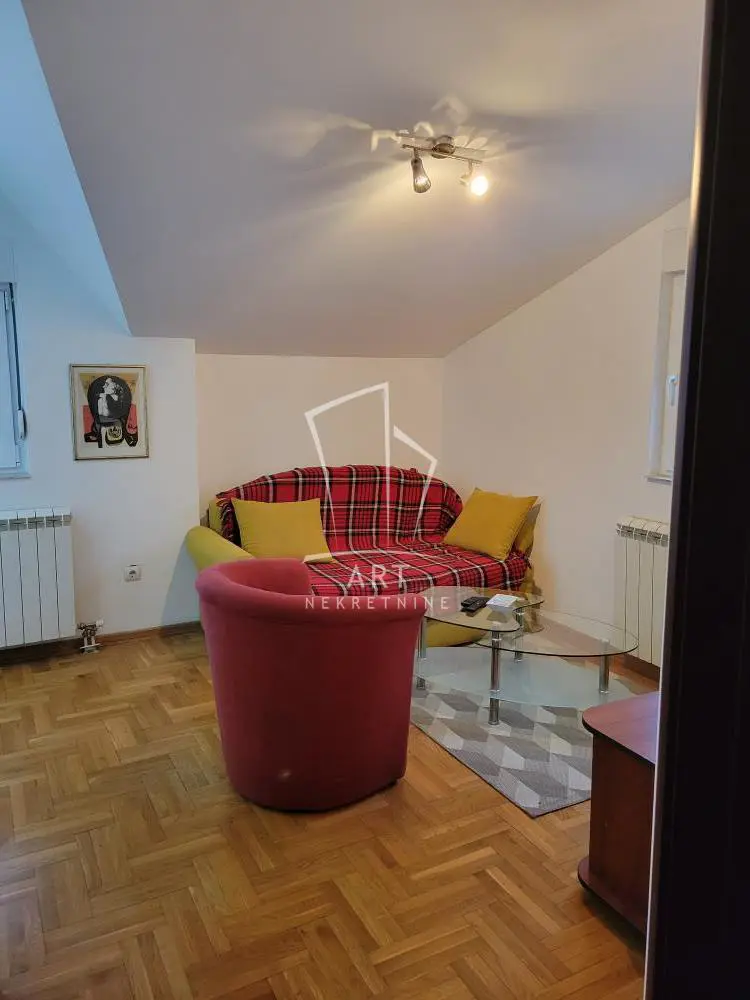 Dvosoban stanovi Zemun Meandri 500 evra 