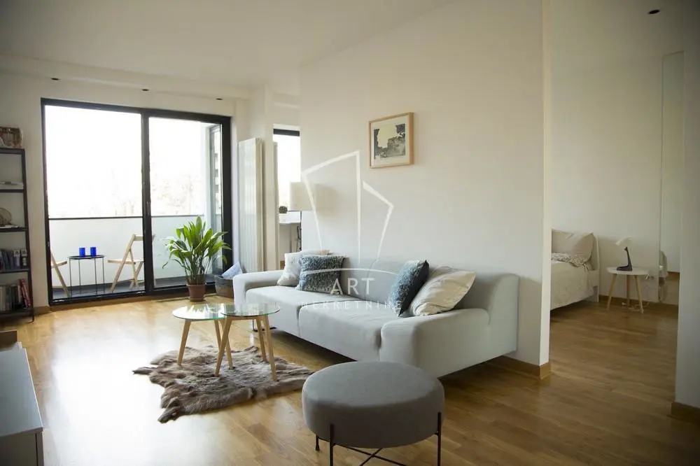 Dvosoban stanovi Palilula Botanička bašta 1200 evra 