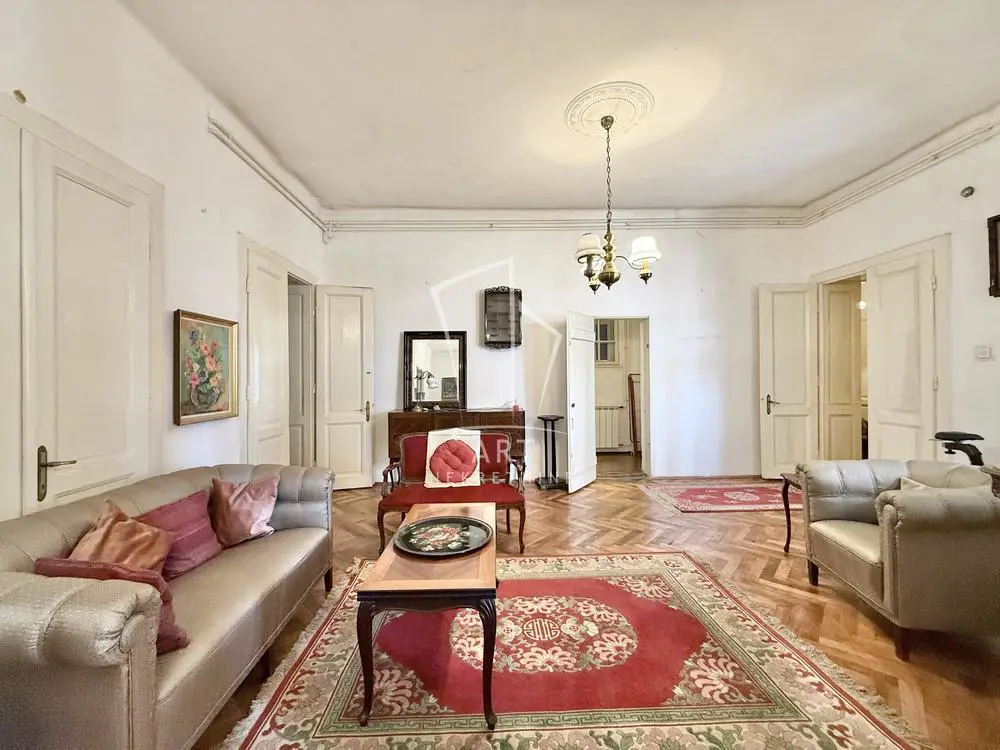 Beograd Vračar Četvoroiposoban stanovi 550000 evra 