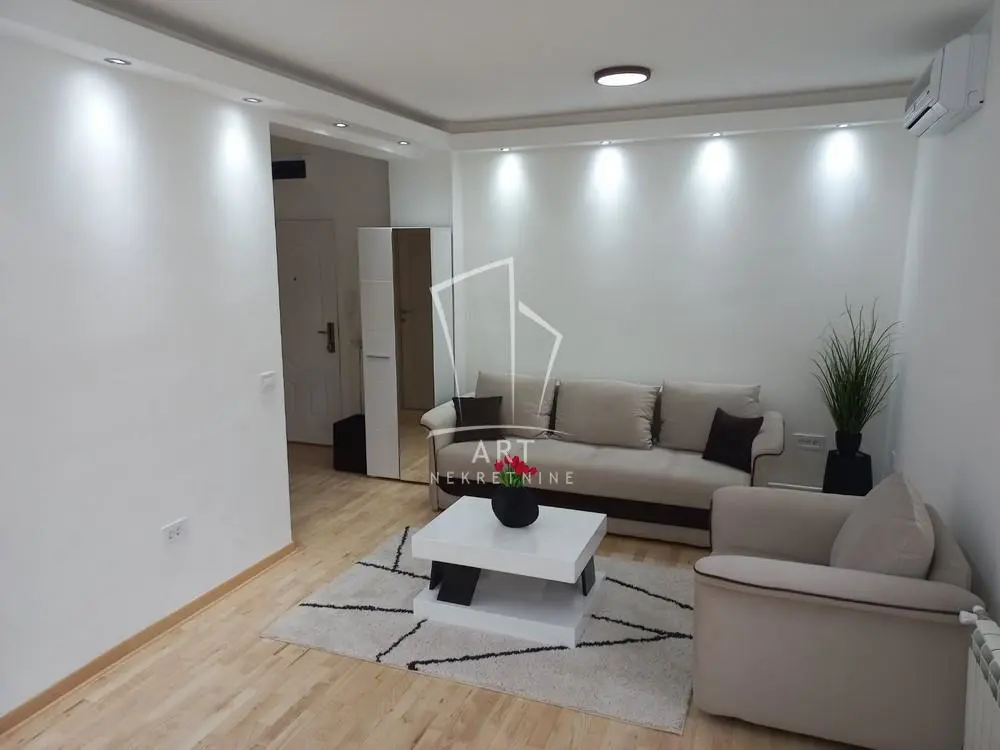 Dvosoban stanovi Čukarica Banovo brdo 650 evra 