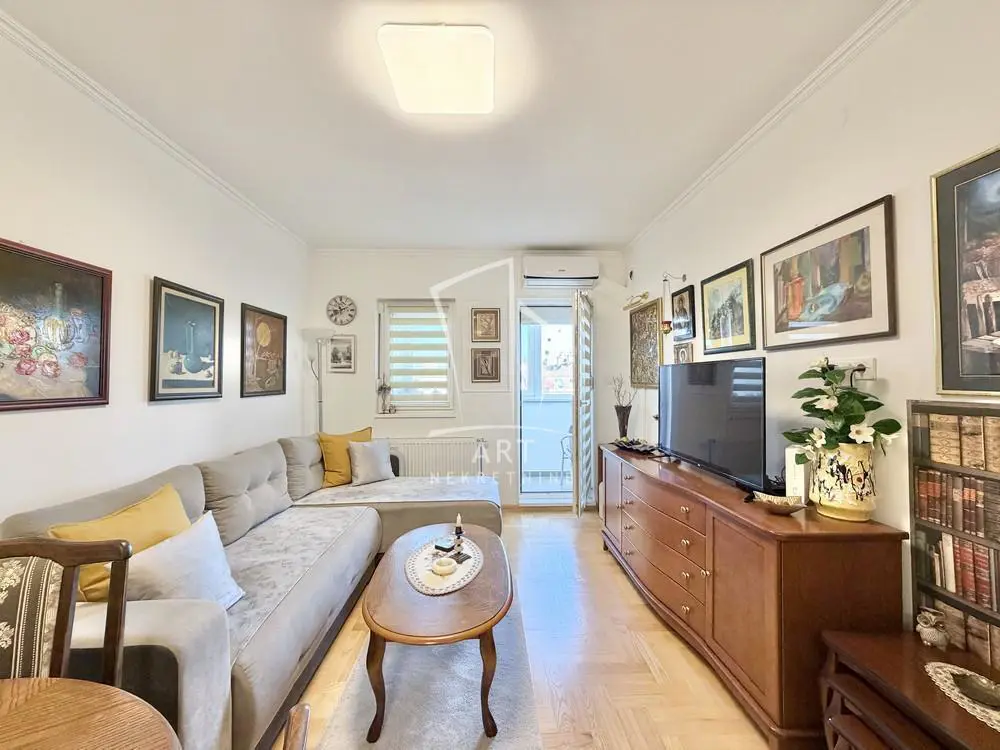 Dvosoban stanovi Zvezdara Mirijevo I II III IV 135000 evra 