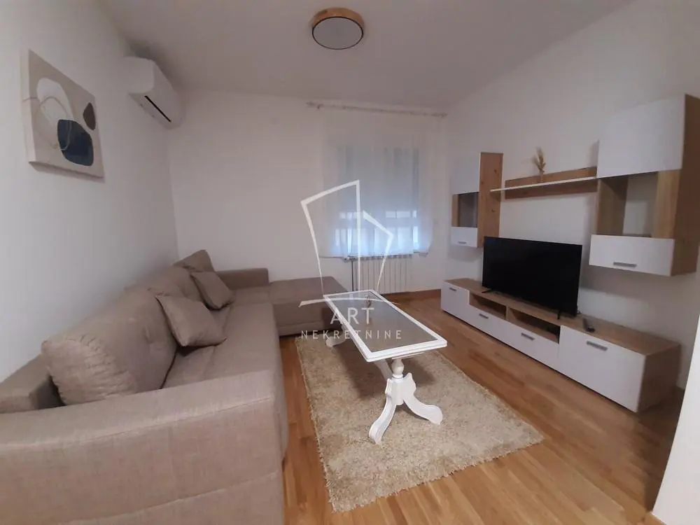 stanovi Beograd Duvanjska Jednoiposoban 