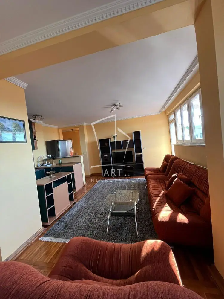 Beograd Savski venac Trosoban stanovi 1000 evra 