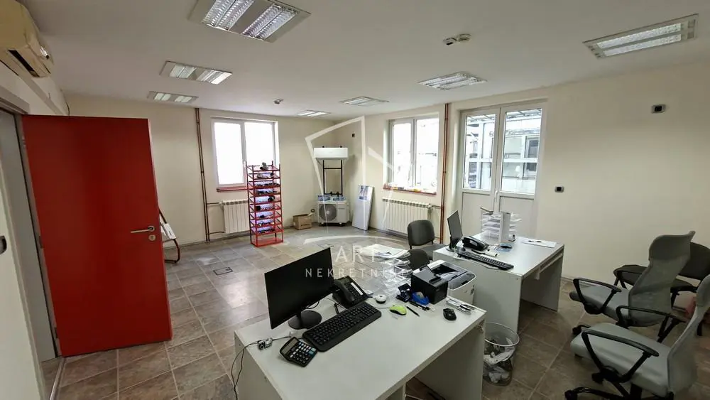 poslovni prostor Beograd Ugrinovačka 