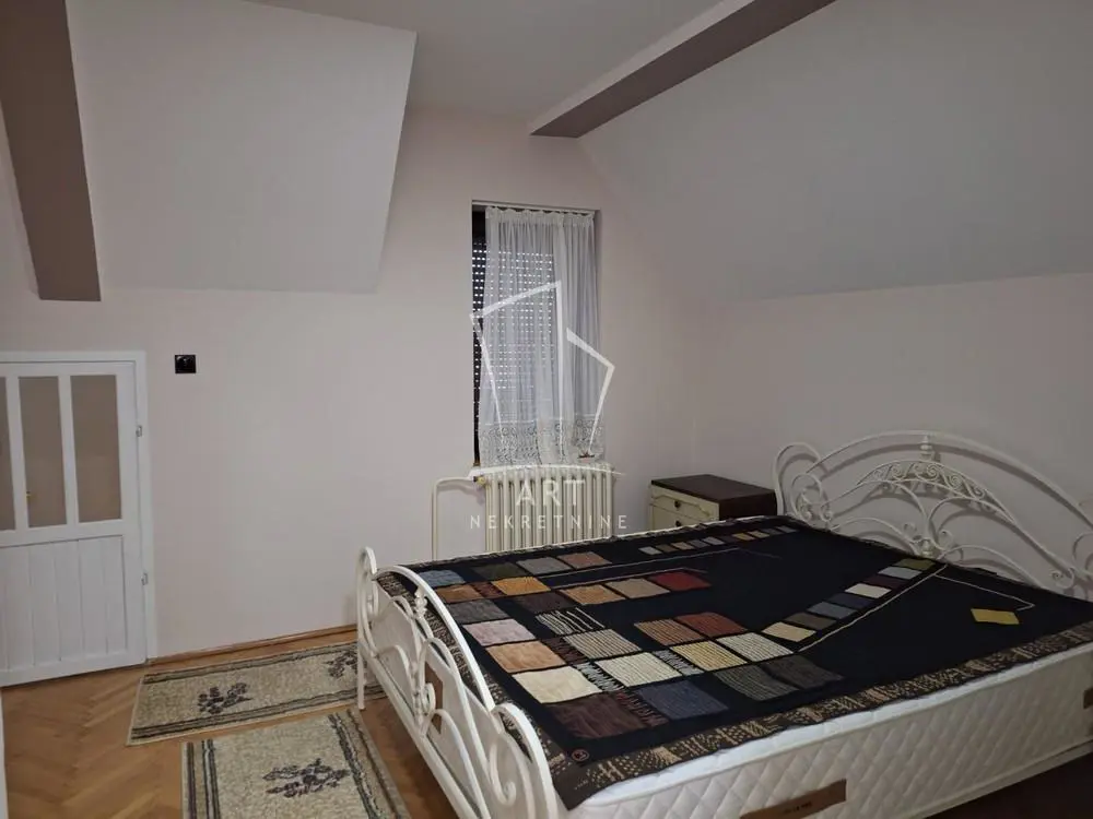 Beograd Zvezdara Petosoban stanovi 950 evra 