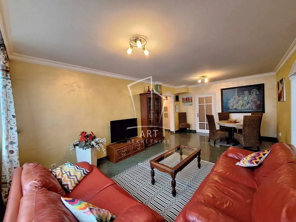 Beograd Zvezdara Trosoban stanovi 700 evra 