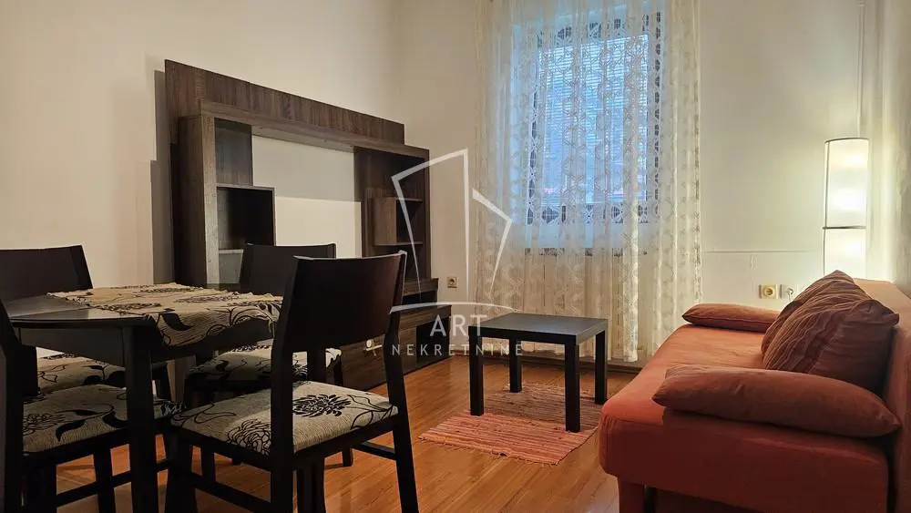 Dvosoban stanovi Voždovac Kumodraž I II III 300 evra 