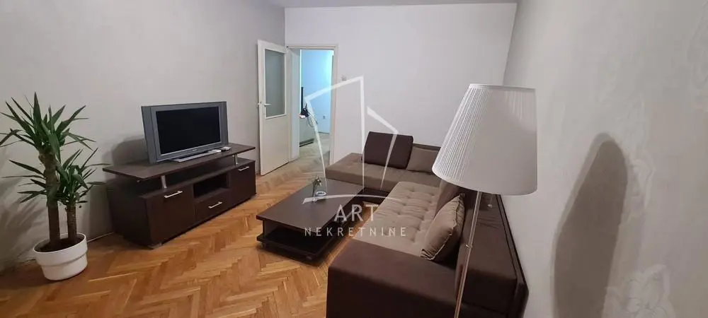 Beograd Savski venac Dvosoban stanovi 600 evra 